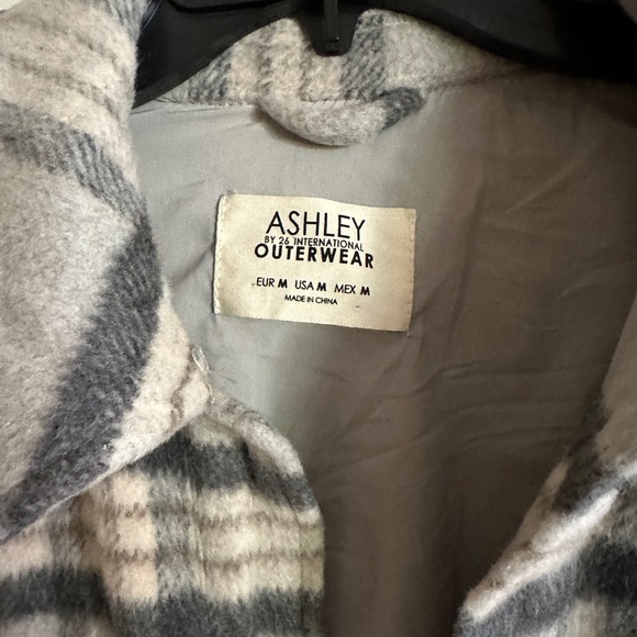 Ashley by 26 International shacket, Medium - Picture 3 of 3